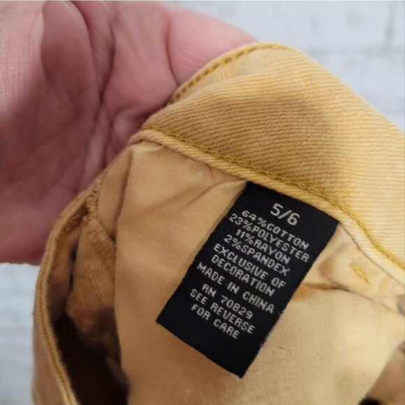 Rue 21 cute mustard color shorts - Picture 11 of 11